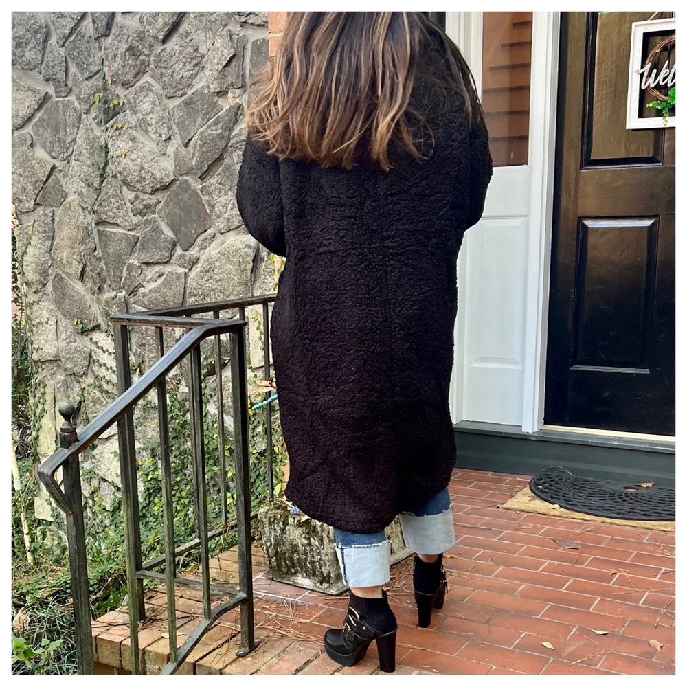 #33 Fabulous Oversized Sherpa Long Cozy Coat - Picture 4 of 4
